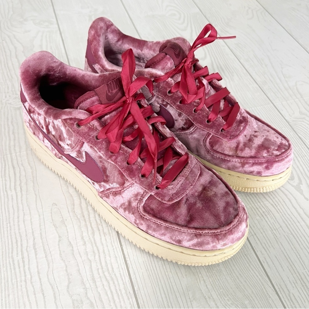 Nike Air Force 1 Low Crushed Velvet